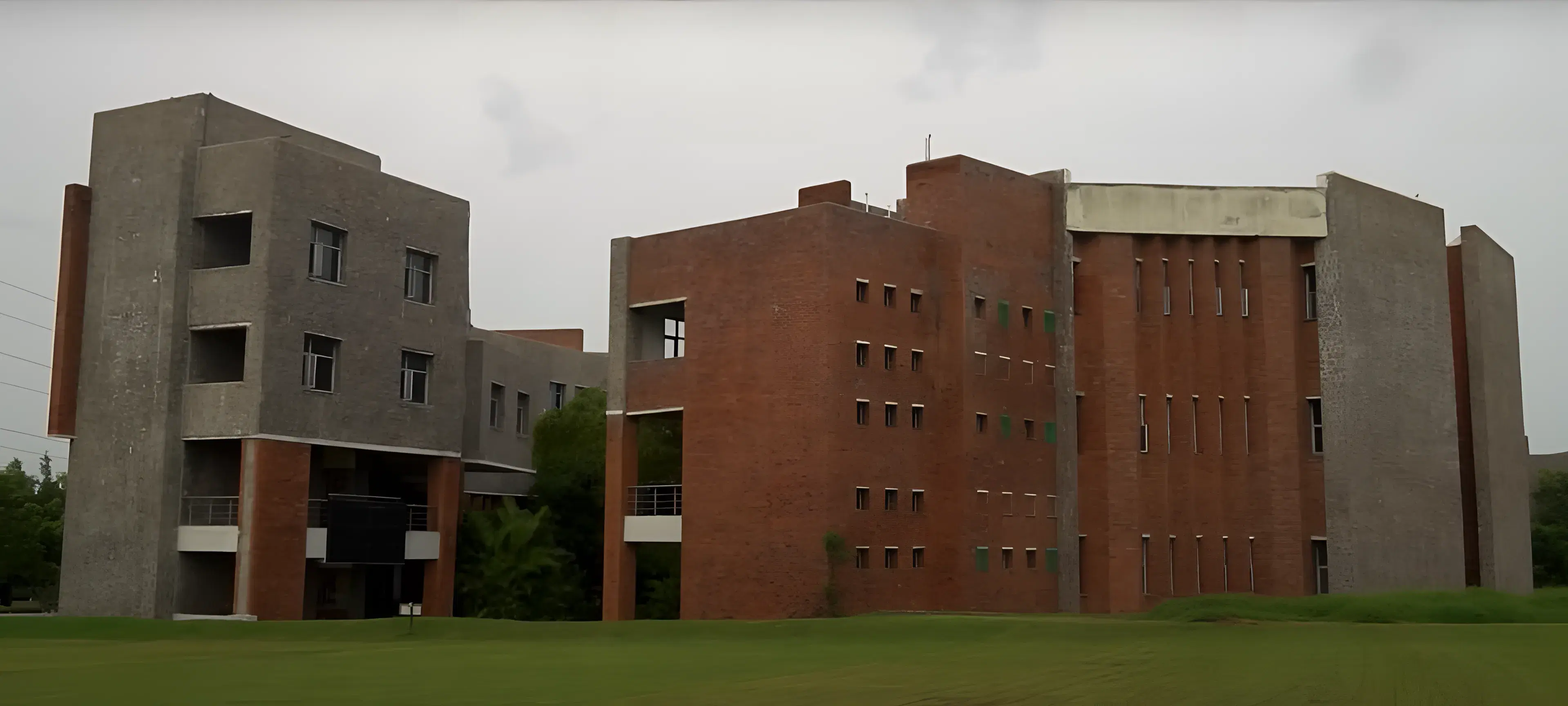 IMT Hyderabad Academic Infrastructure photo 8